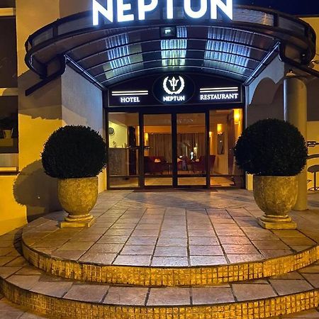 Отель Neptun Ψ Ястшембя-Гура Экстерьер фото